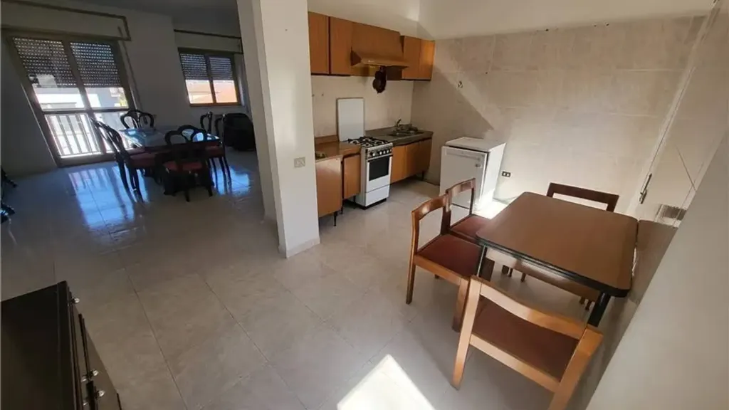 Appartement 6 pièces à IT