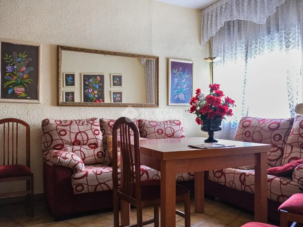 Elutuba - Ground Floor Flat with Large Windows in Carabanchel Alto