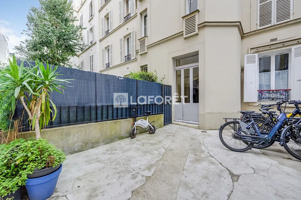 Aed - Studio with Balcony in Paris 15th