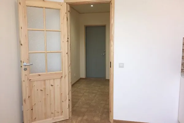 hallway_entrance