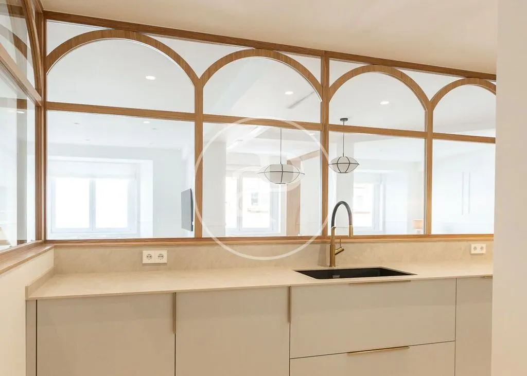 Kitchen - Luxury Flat with High Ceilings in Salamanca