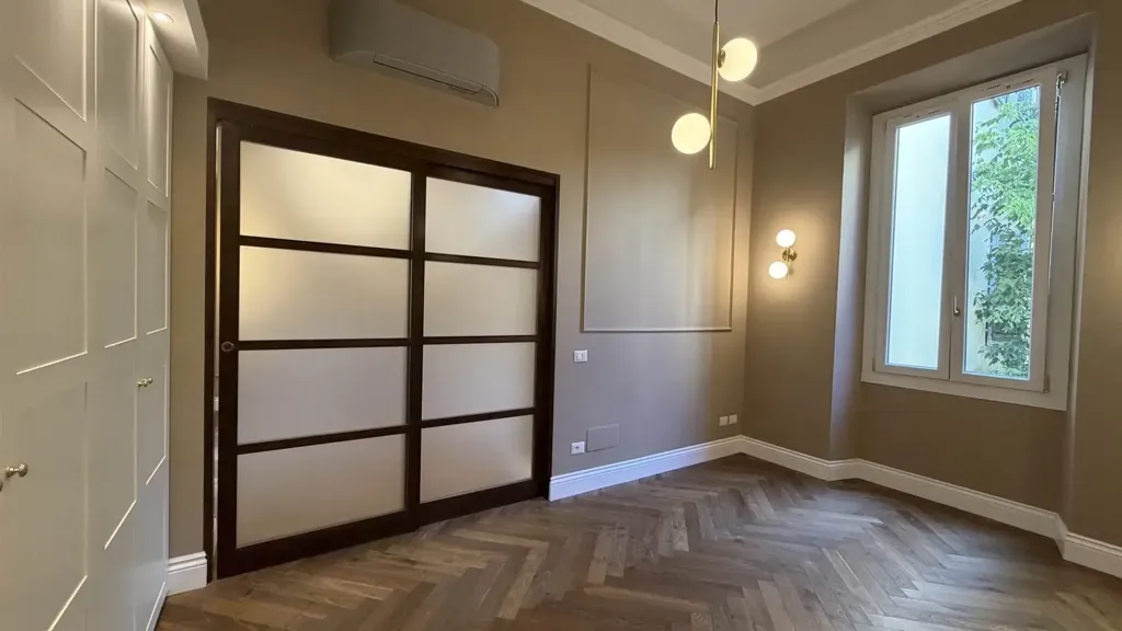 Esik - Bilocale in Elegant Building near Tram, Florence