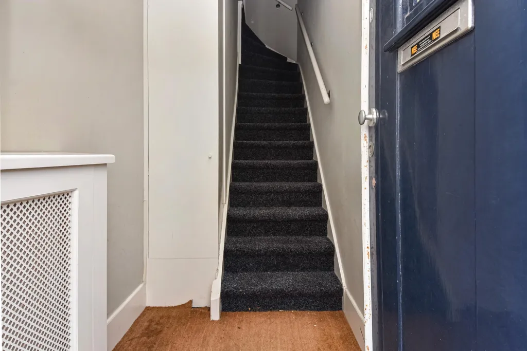 Toad - 4-Bedroom Apartment with South Balcony in Rustenburg