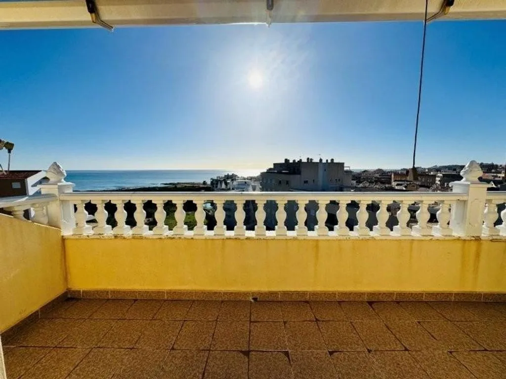 Rõdu - Penthouse with Pool in Torrevieja