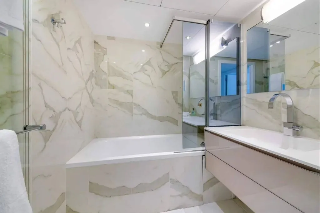Salles de bain - Appartement de Luxe avec Vue Mer à Cannes