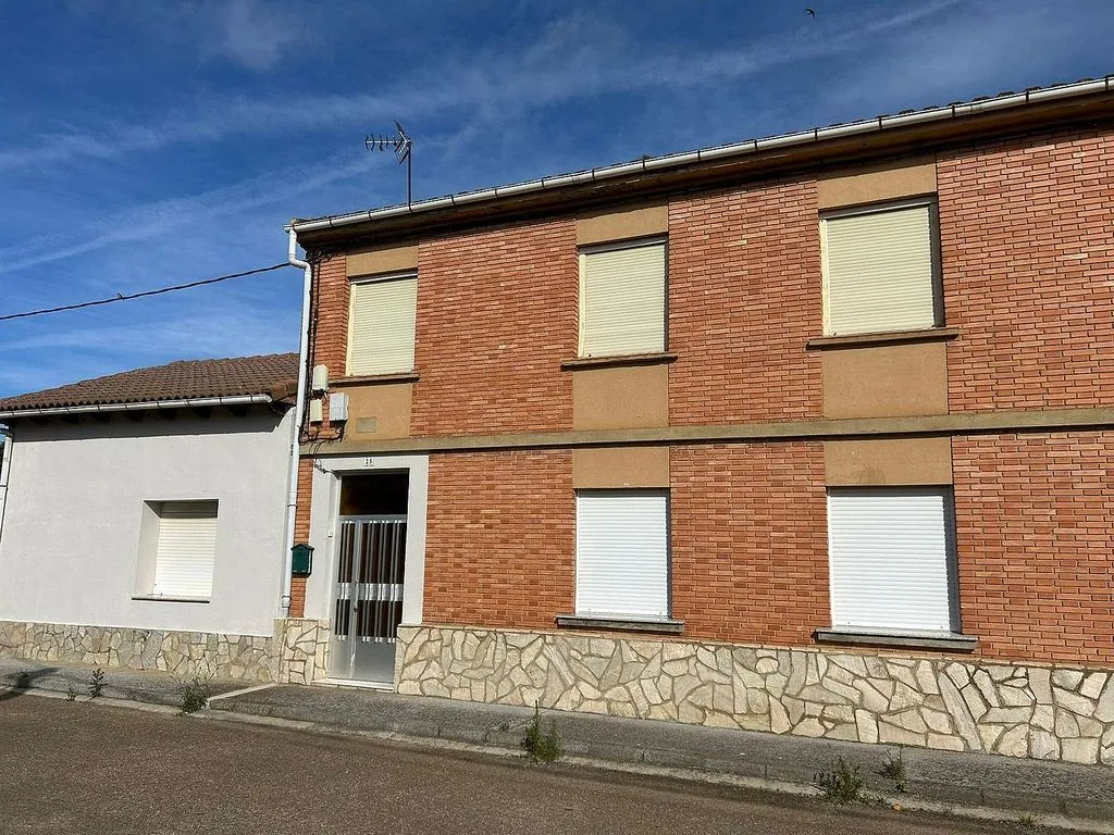 Exterior - Chalet with Garden in Valdepolo