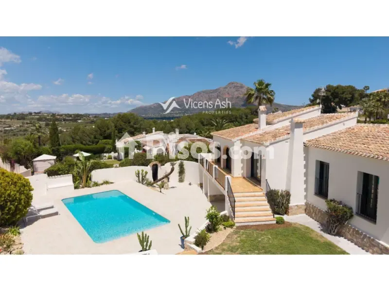 Bassein - Renovated Villa with Pool in Jávea