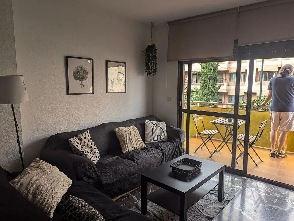 Elutuba - Spacious Apartment with Pool in Pajaritos, Granada