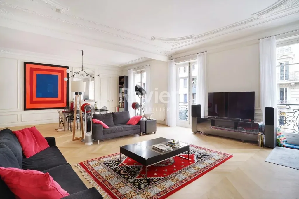 Séjour - Appartement 6 Pièces avec Ascenseur à Paris 17ème