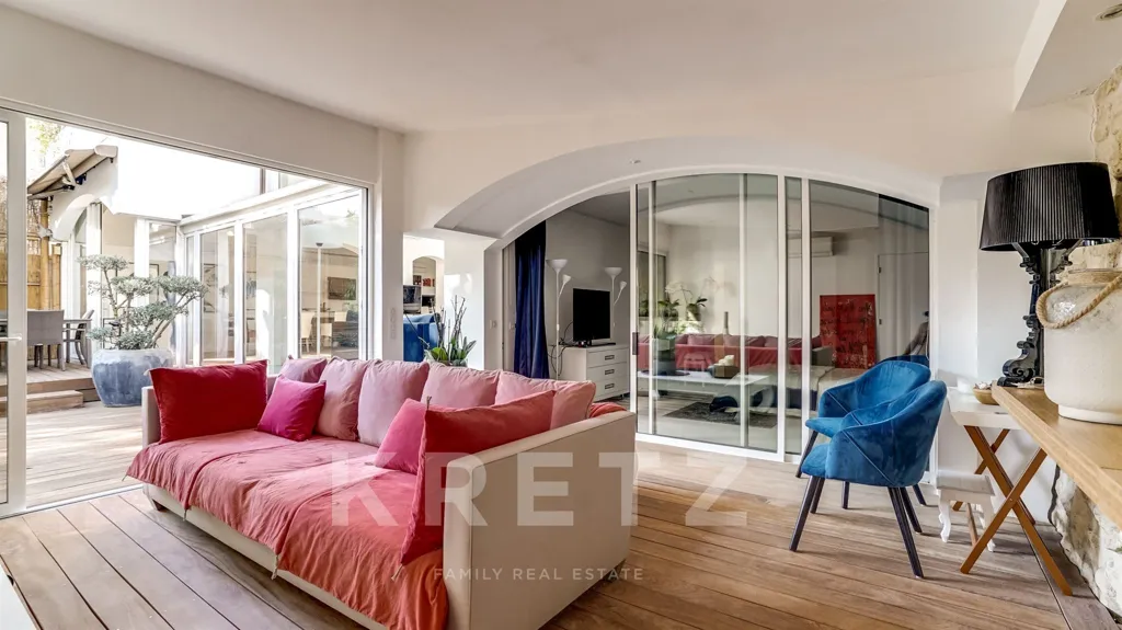 Elutuba - Secluded Renovated House with Garden in Boulogne Billancourt