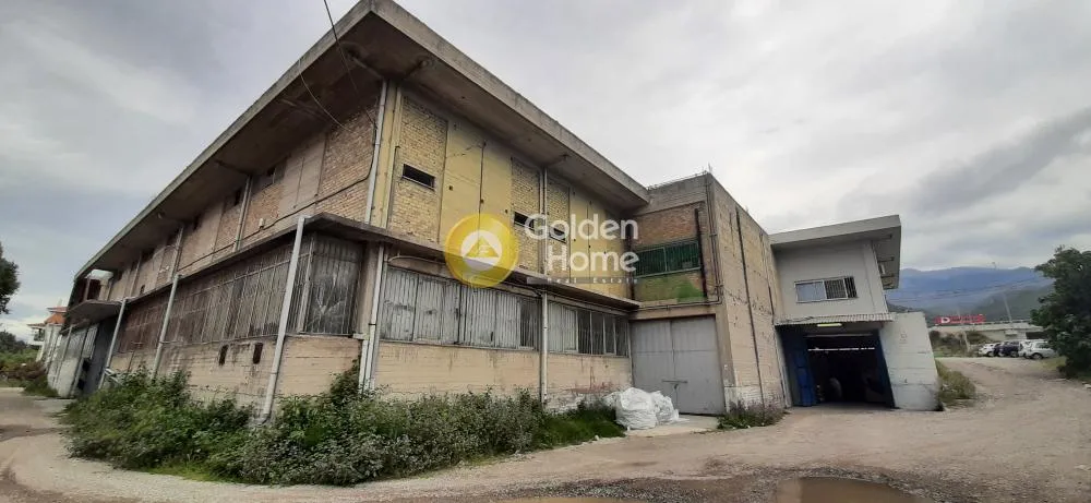 Extérieur - Warehouse with Loading Bays in Rio - Agios Vasilios