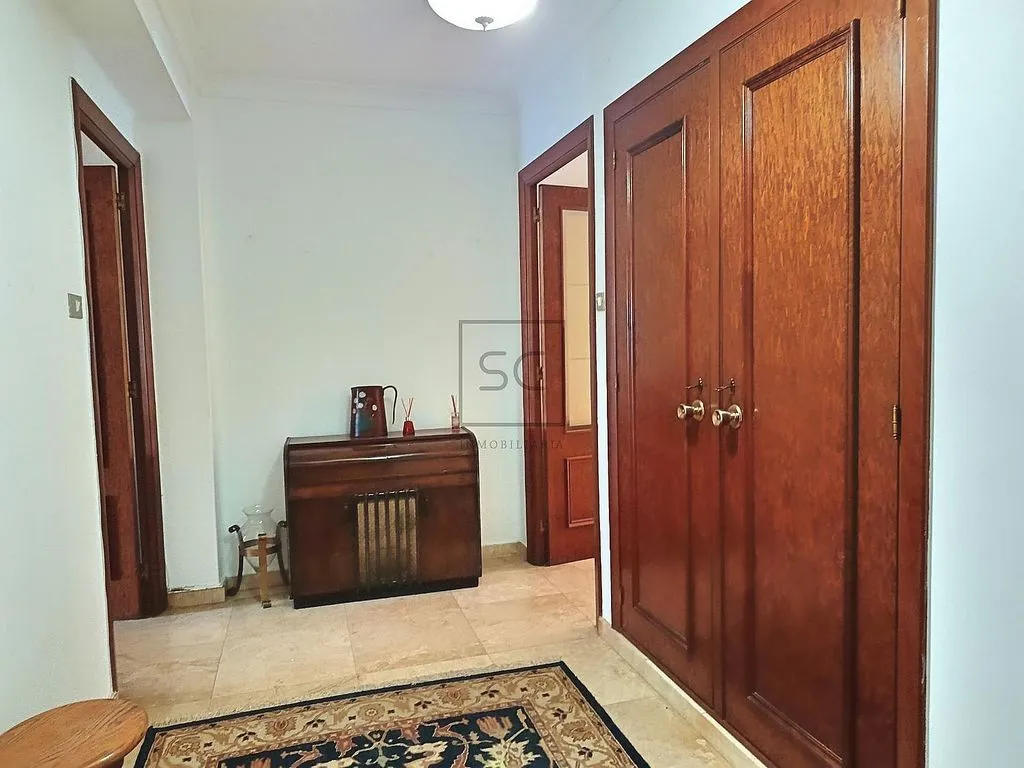 hallway_entrance