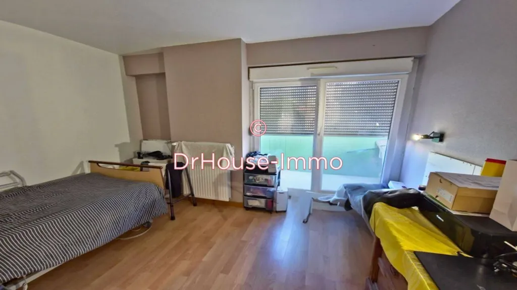 Magamistoad - 3-Bed Apartment with Terrace in Wittenheim