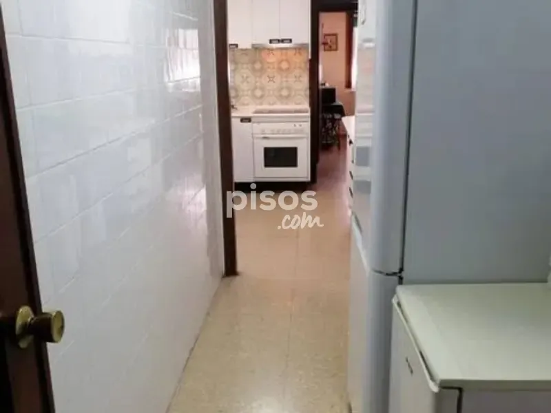 Cucina - Six-Bedroom Flat with Park View in Albacete Centre