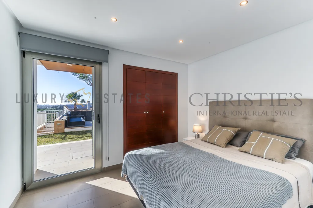 Chambres - Modern Villa with Sea Views in Cala Vinyas