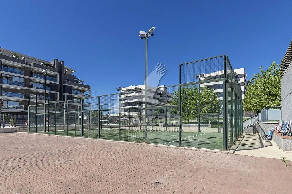 Välivaade - Apartment with Pool in El Olivar, Alcalá de Henares