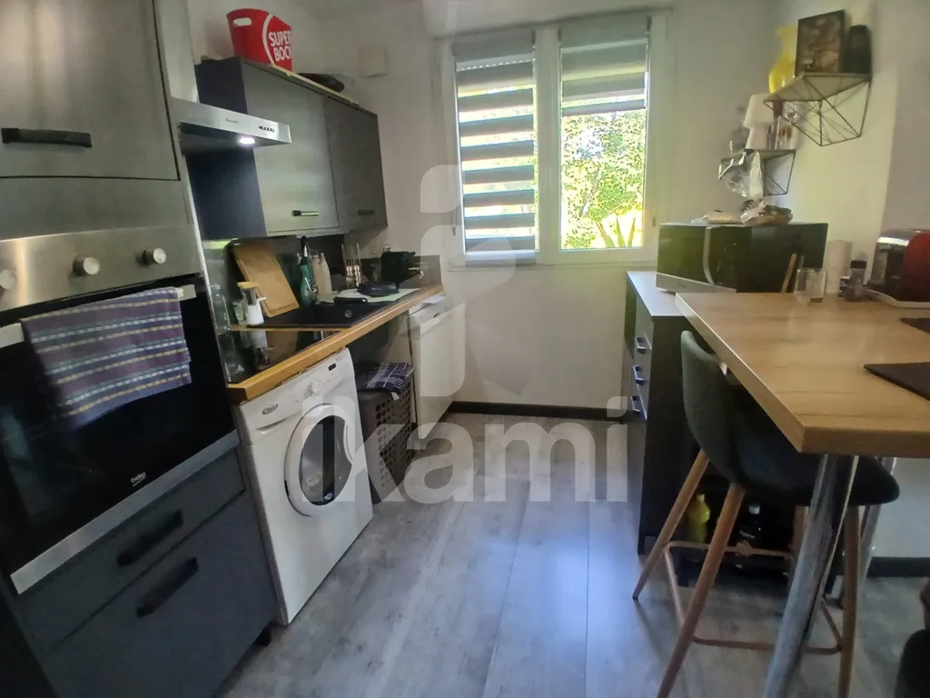 Kitchen - 3-Bedroom House with Garden in Chabeuil