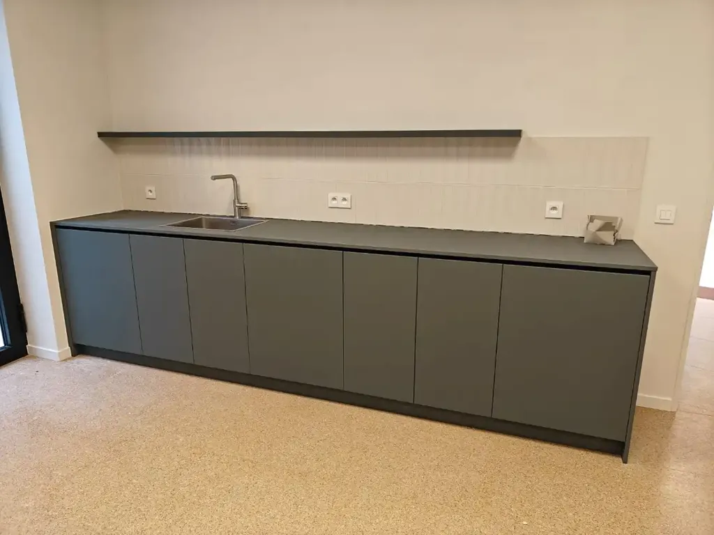 Ärihoone asukohas Antwerpen