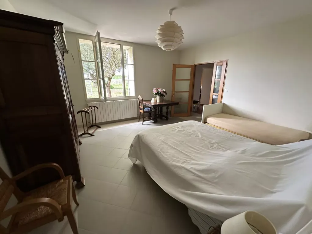 Camere da letto - 1910 Stone House with Vineyard View in Puisseguin