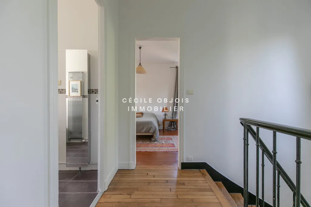hallway_entrance