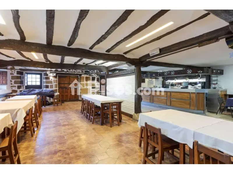 Söögituba - Historic Casa with Bar-Restaurant in Igeldo