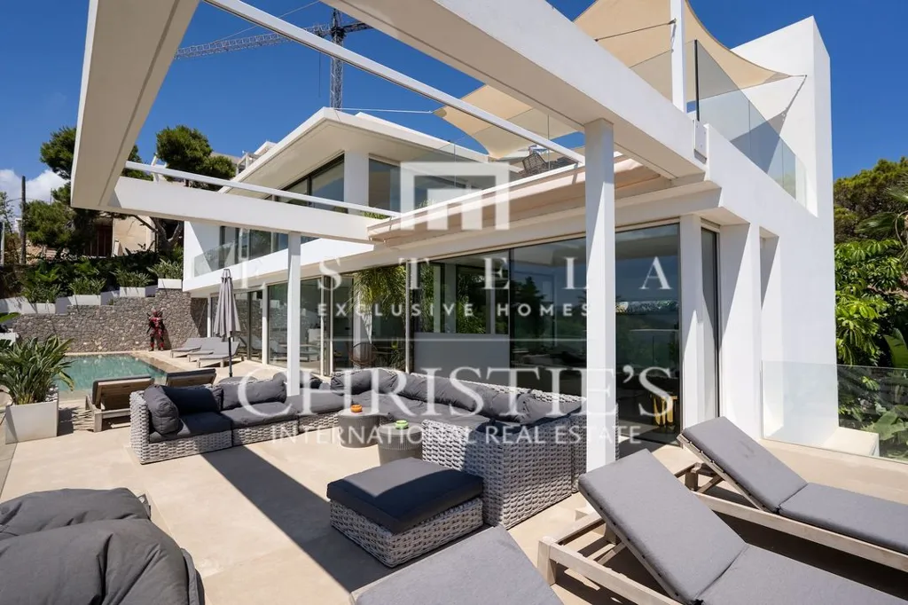 Piscine - Luxury Villa with Infinity Pool in Talamanca