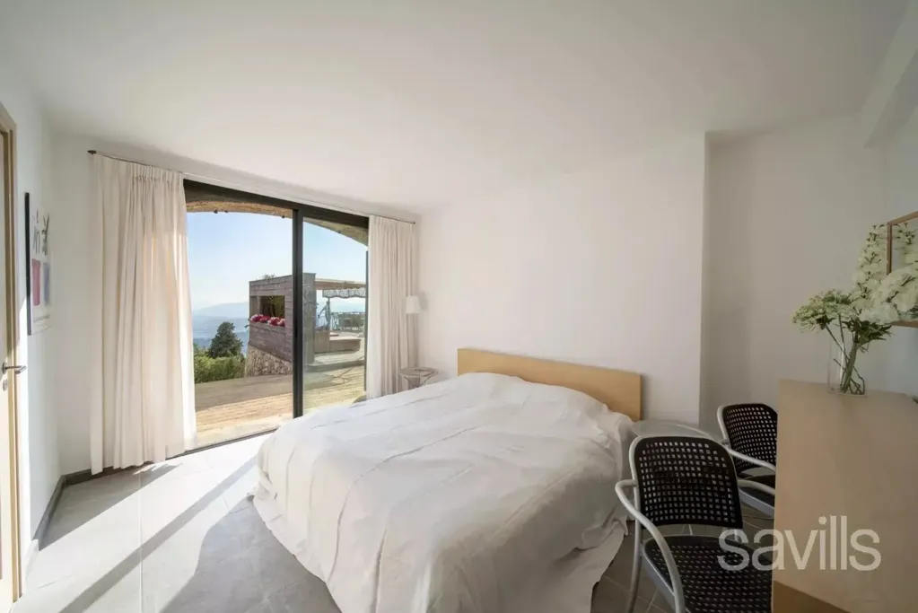 Bedrooms - Villa with Panoramic Sea Views in Valbonne