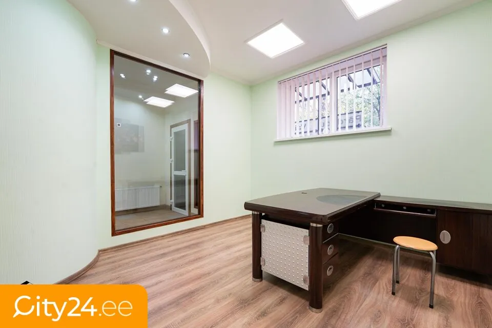 Bureau - Office Space with Garden View in Čiekurkalns