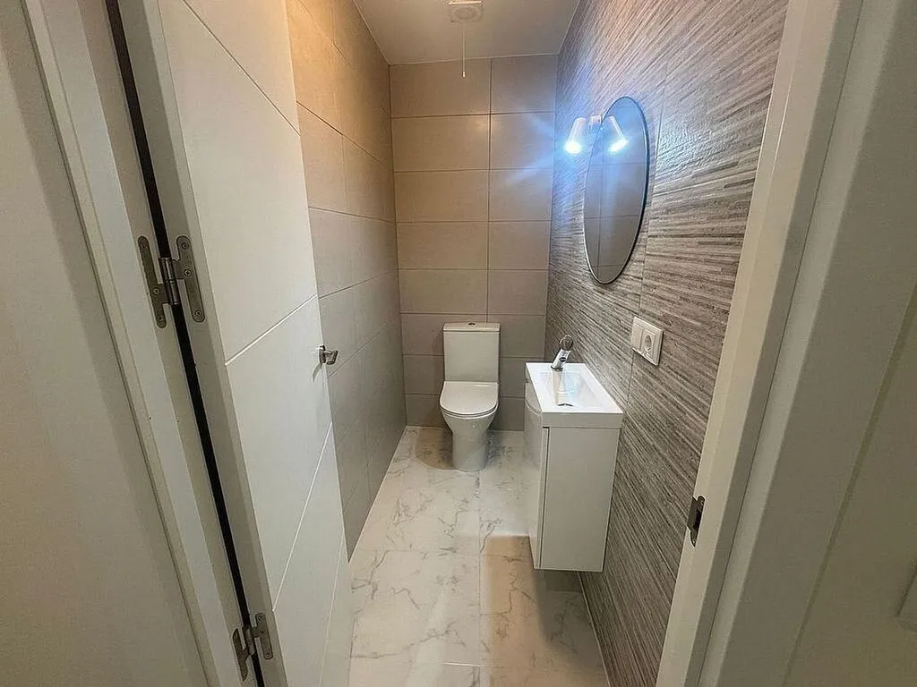 Vannitoad - Reformed Flat with Terrace in Torrevieja Centre