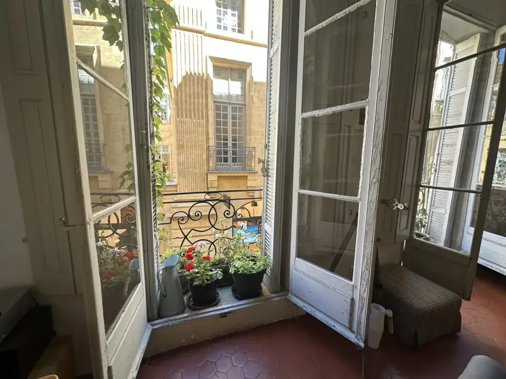 Balcon - Appartement 2 Pièces avec Balcons dans le Centre Historique d'Aix-en-Provence