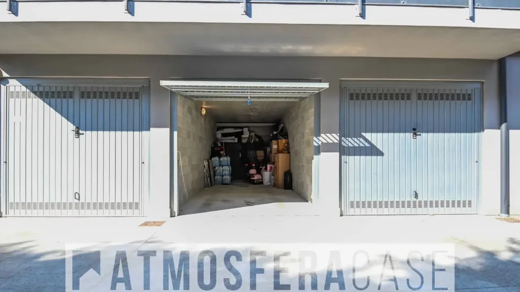 Garage - Trilocale with Terrace in Treviglio