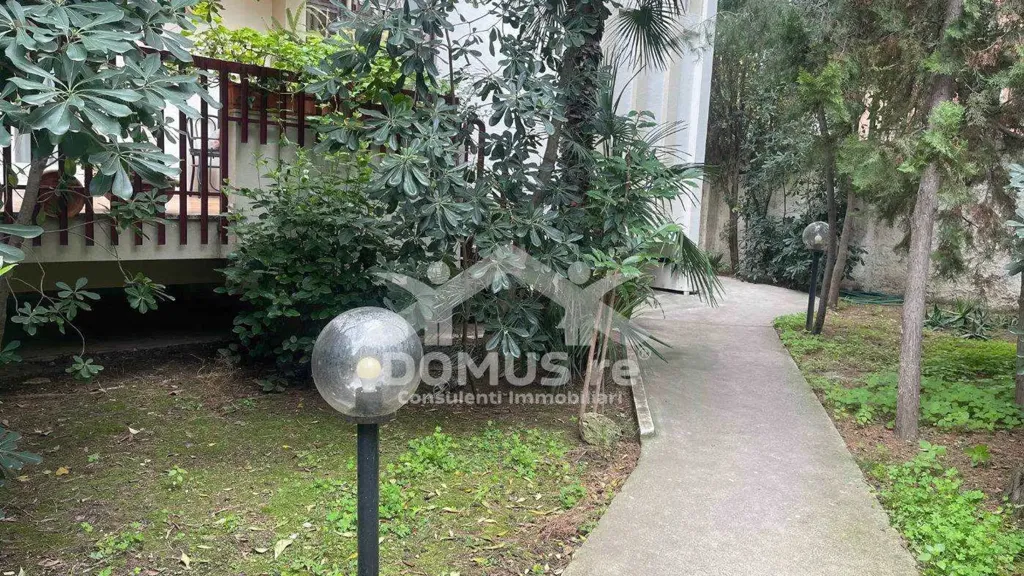 Aed - Independent House with Garden in Andria