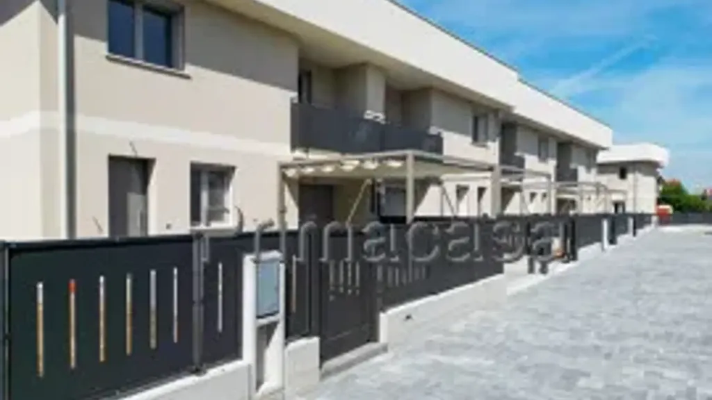 Extérieur - New Villa with Private Garden in Zevio