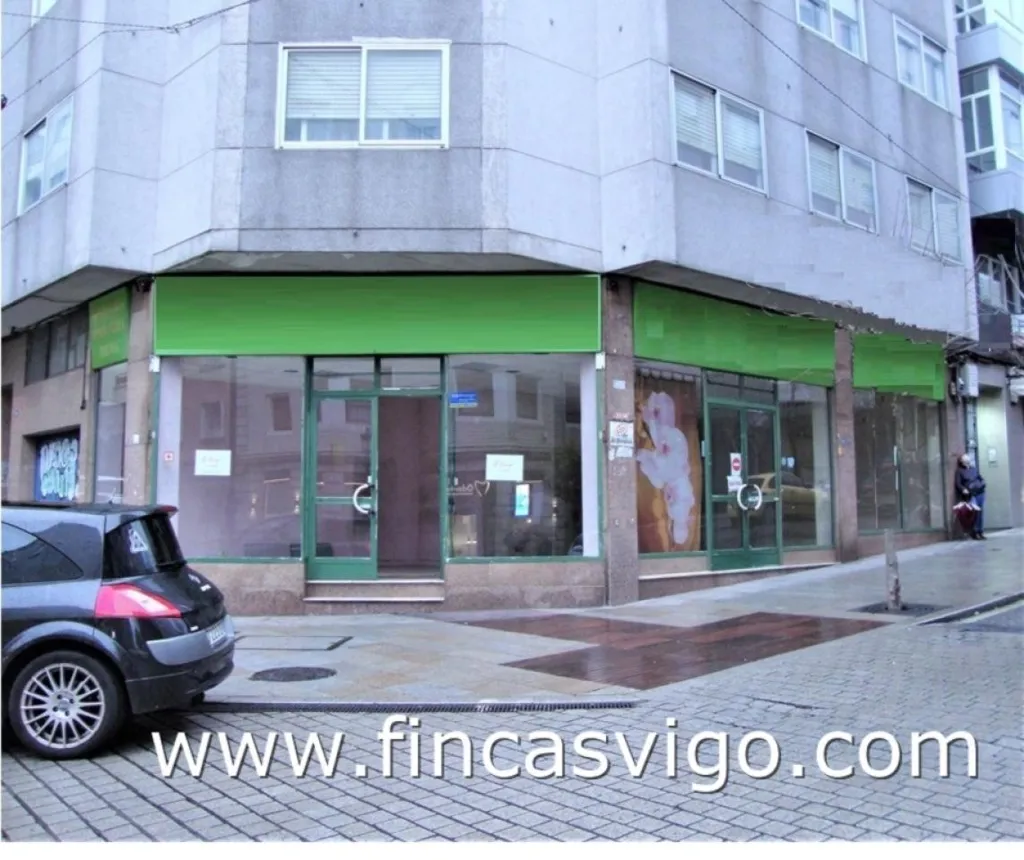 Exterior - Commercial Space with Strategic Location in Vigo