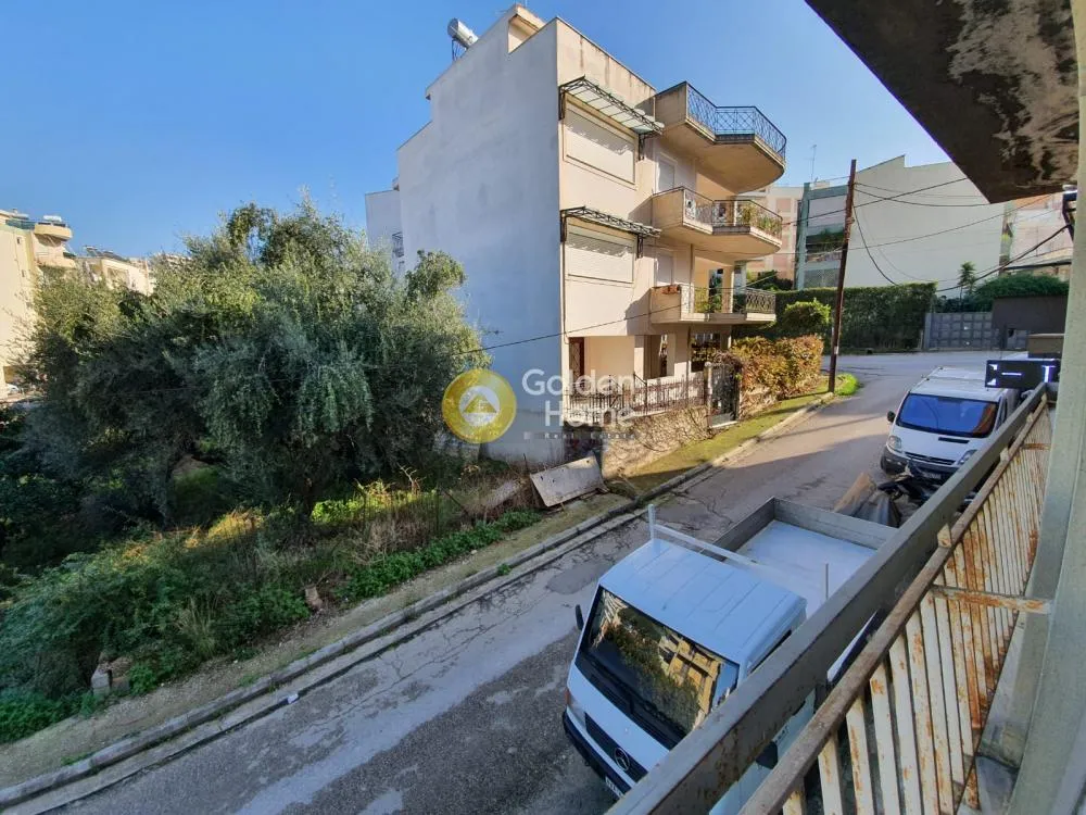 Exterior - Building with Shop in Arói, Patras