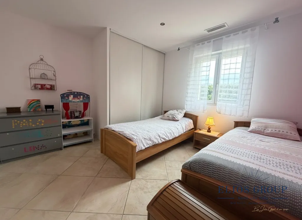 Camere da letto - Villa with Panoramic View in Nans-les-Pins