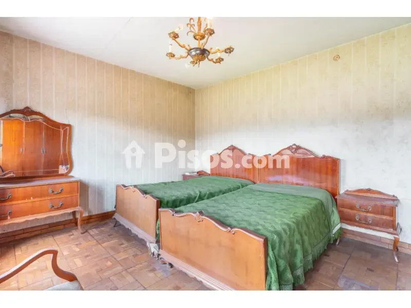 Chambres - Adosado with Edificable Land in Llames Baxu