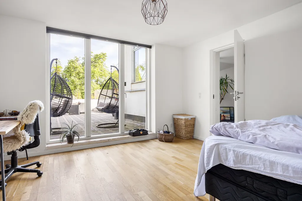 Bedrooms - 1952 Villa with Garden in Gentofte