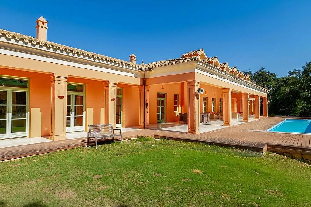 Piscine - Chalet with Pool and Golf View in San Roque