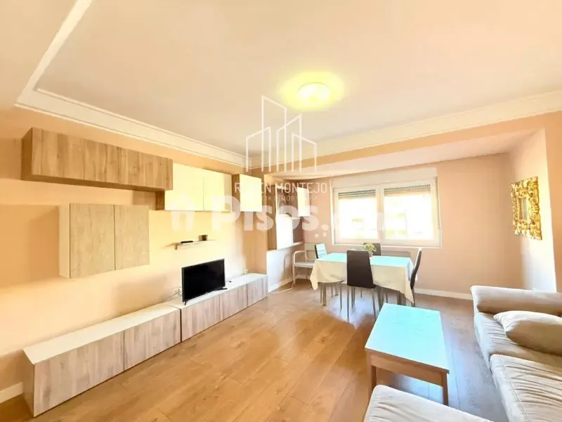 Elutuba - Student Flat with Balcony in Avenida de Mirat