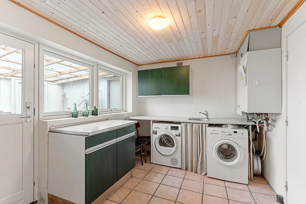 Utility Room - 5-room house in Hammel
