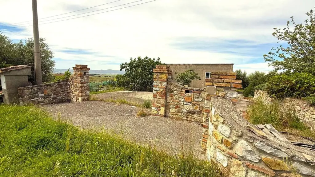 Aed - Rustic Property with Panoramic Views in Santa Luce