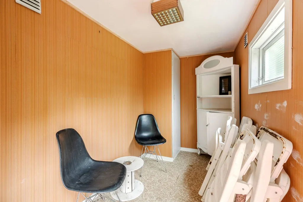 Office - Cottage with Private Boat Dock in Olarp