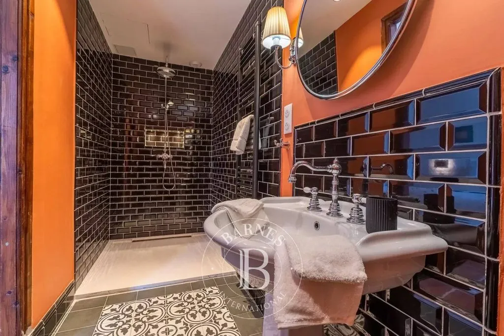 Vannitoad - Luxury Villa with Helipad near Calvi
