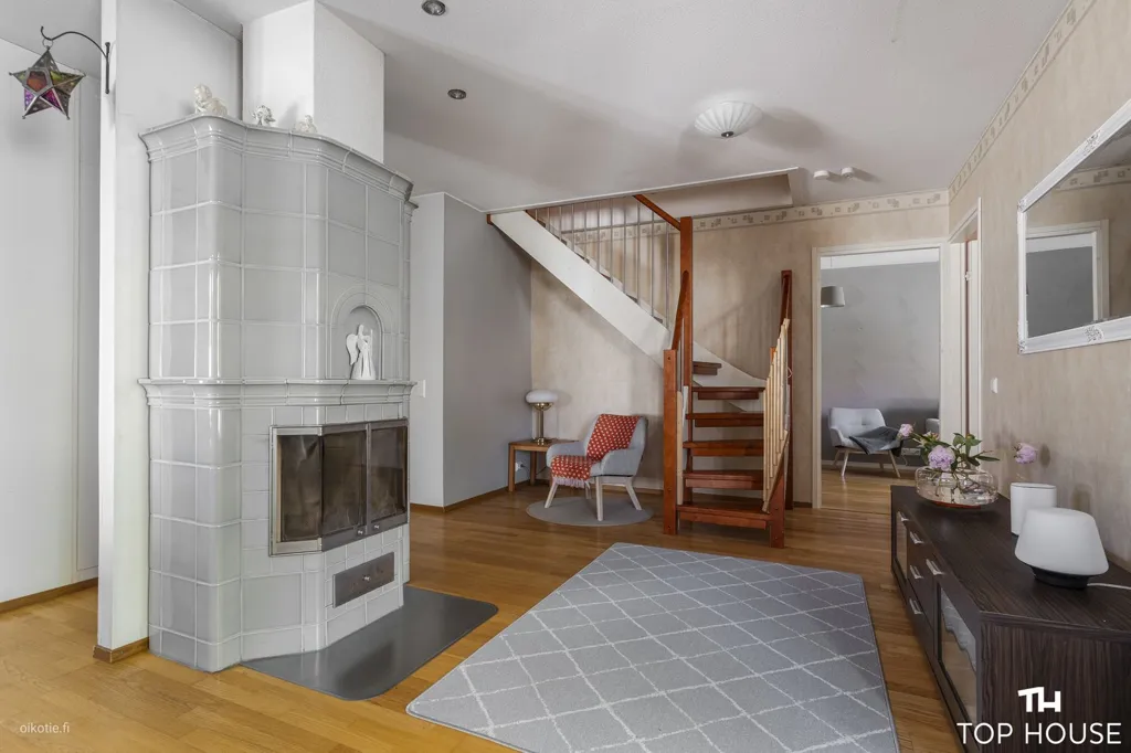 Soggiorno - Spacious Apartment with Garden in Tikkurila, Vantaa