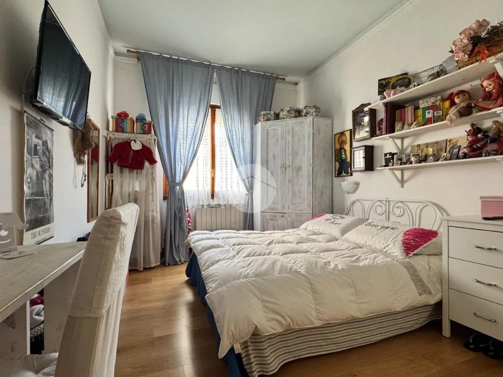 Chambres - Rustic-Style Apartment with Balcony in Florence