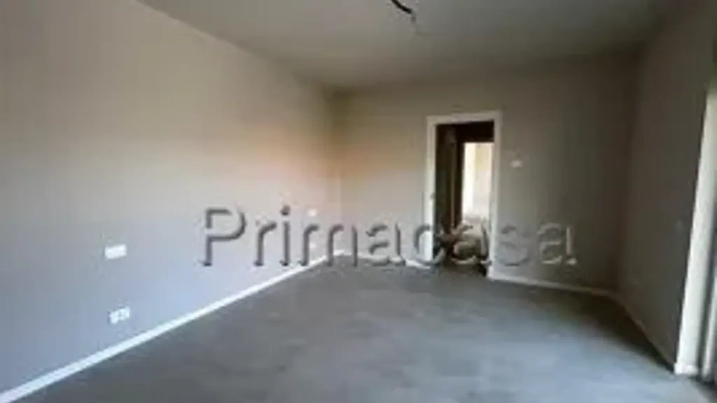 Pièces - New Four-Bedroom Apartment with Parking in Prevalle