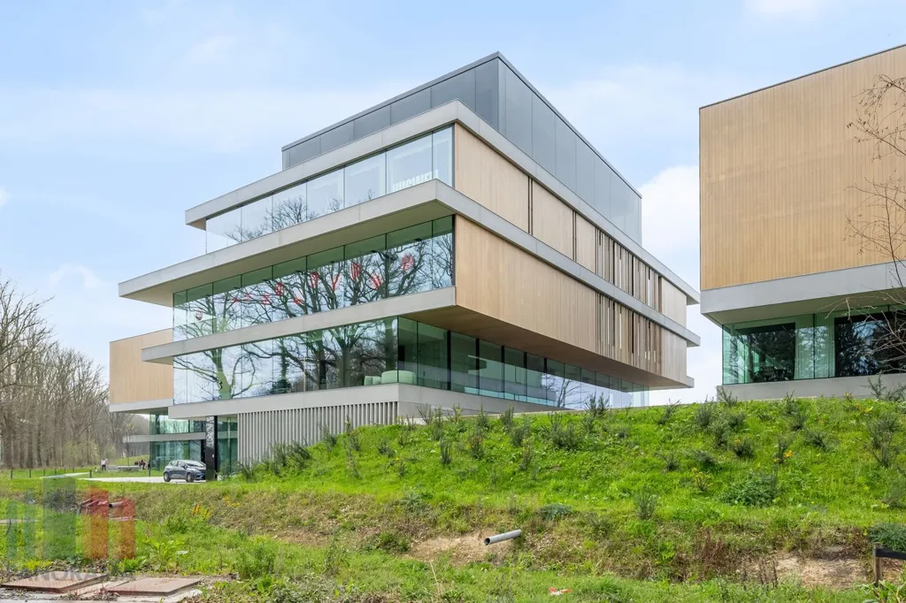Exterior - Office Space with Highway Access in Bruges
