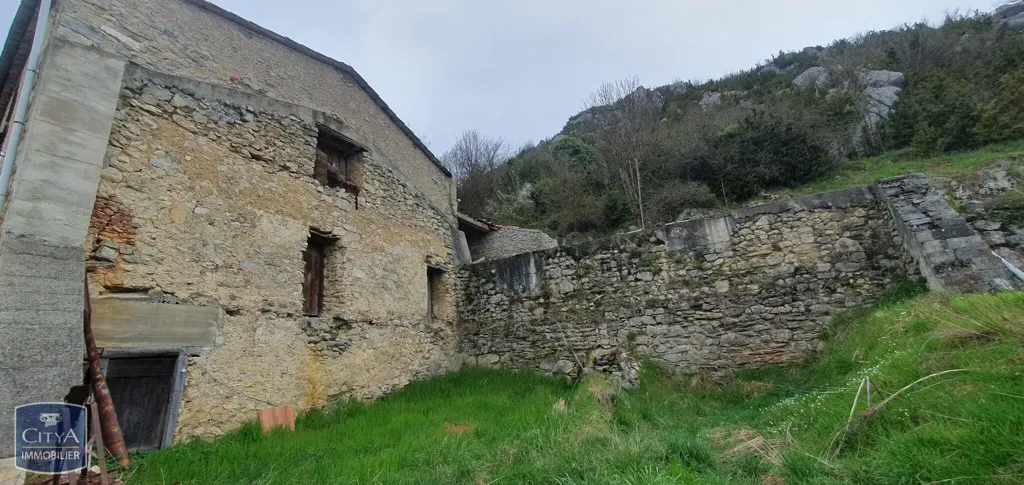 Välivaade - Village House with Pyrenees View in Belvis