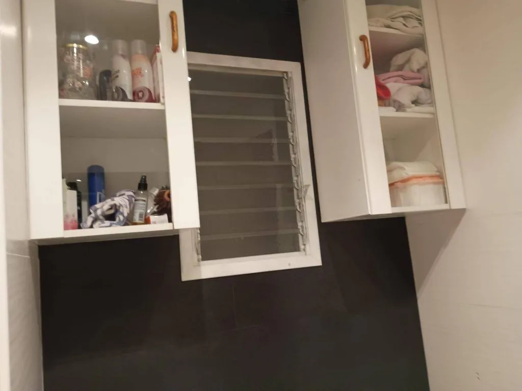 Bathrooms - Luxury Flat with Balcony in Valencia